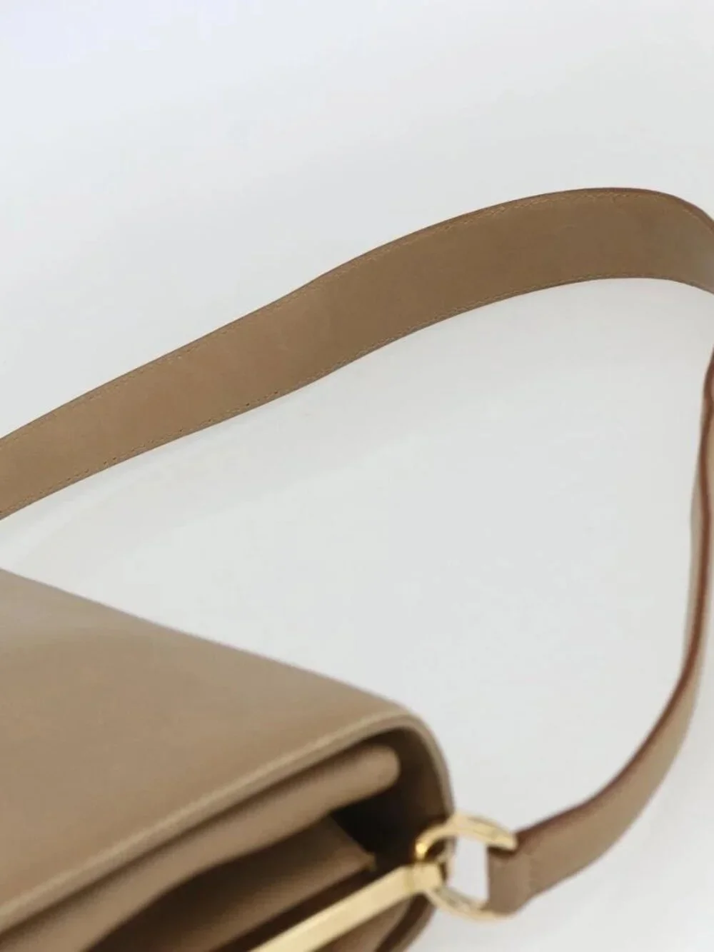 Salvatore Ferragamo Shoulder Bag Leather Beige Gold Auth 157525V